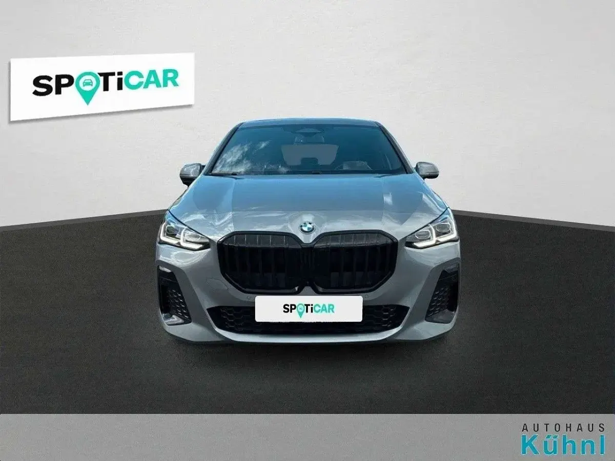 Gebraucht BMW 218 M Sport 150 PS (110 kW) 2023 Skyscraper grau metallic Van / Kleinbus