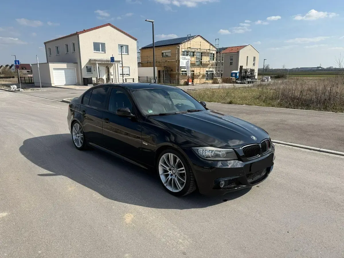 Gebraucht BMW 335 Performance 326 PS (239 kW) 2011 Schwarz Limousine
