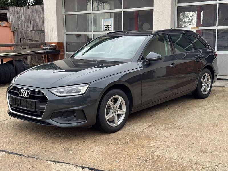 Grau Gebraucht 2020 Audi A4 Kombi | 13.090 € (Teuer) - Bild 1/4