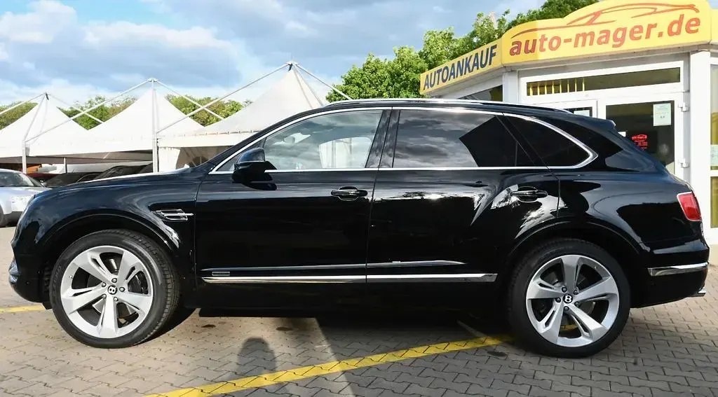 Gebraucht Bentley Bentayga Mulliner 435 PS (319 kW) 2017 Schwarz SUV