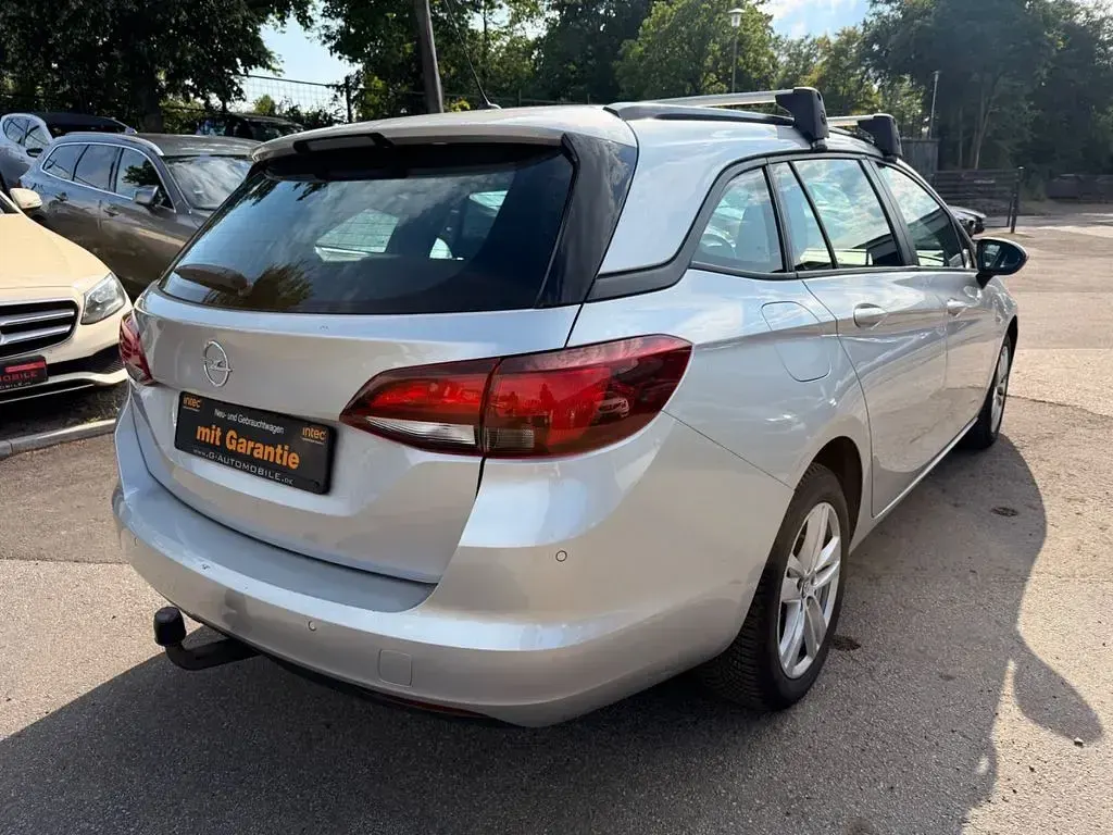 Gebraucht Opel Astra Business 105 PS (77 kW) 2021 Silber Kombi