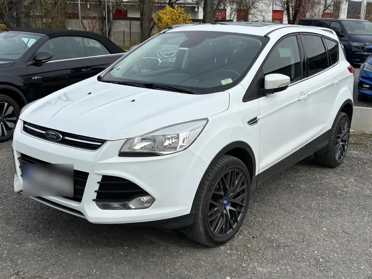 Usado Ford Kuga 179 HP (131 kW) 2016 Branco SUV