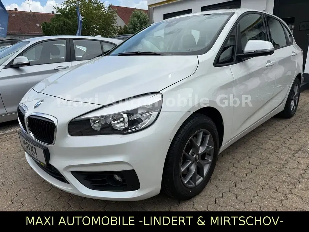 Gebraucht BMW 218 Active Tourer Advantage 140 PS (102 kW) 2018 Weiß Van / Kleinbus