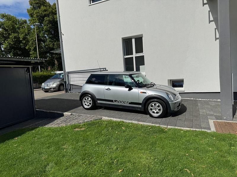 Gebraucht Mini ONE 90 PS (66 kW) 2005 Silber Kleinwagen