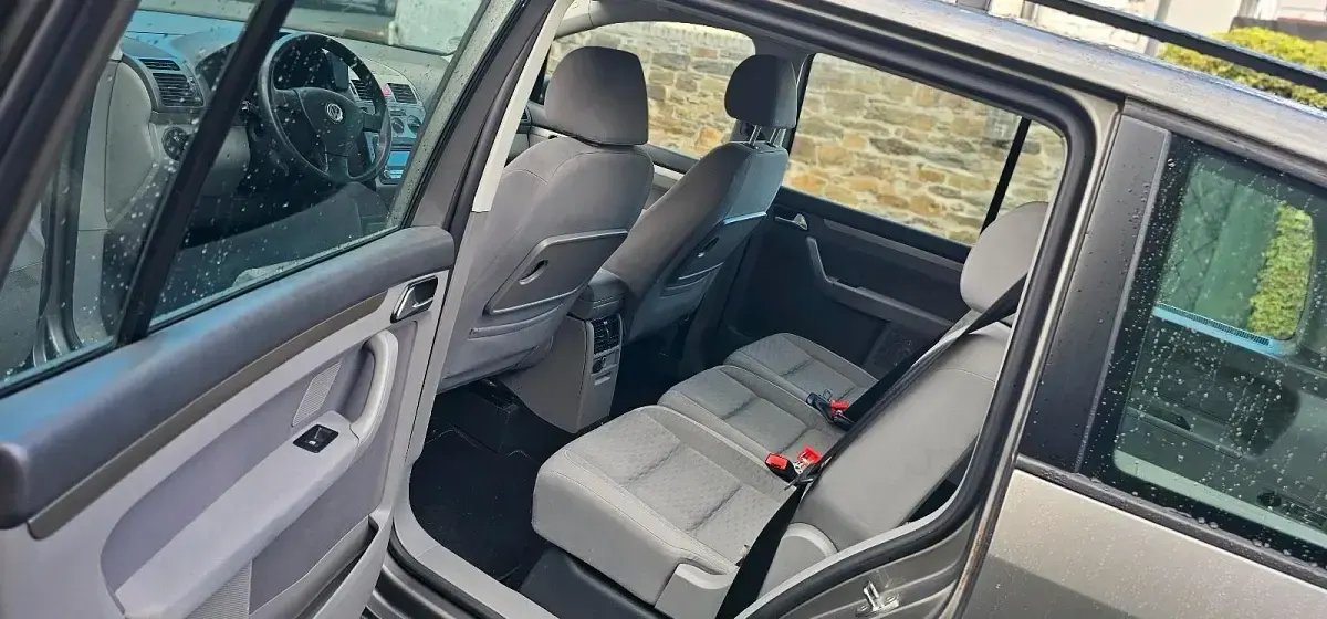 Gebraucht VW Touran 140 PS (102 kW) 2007 Grau Van / Kleinbus