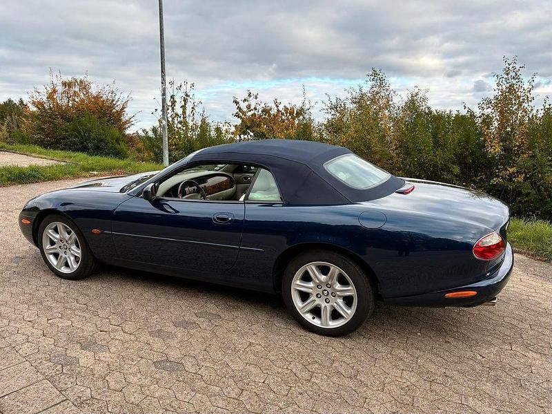 Occasion Jaguar XK8 284 ch (208 kW) 2001 Bleue Cabriolet