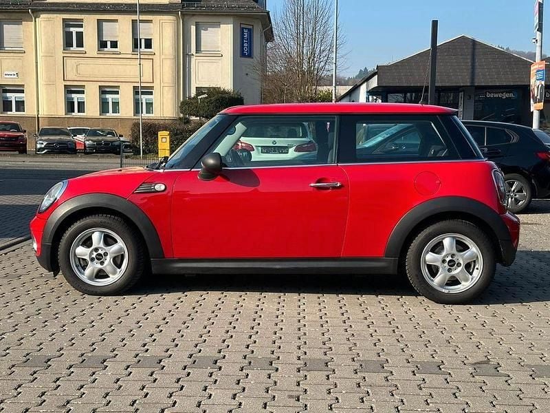 Gebraucht Mini ONE Pepper 98 PS (72 kW) 2010 Rot Kleinwagen