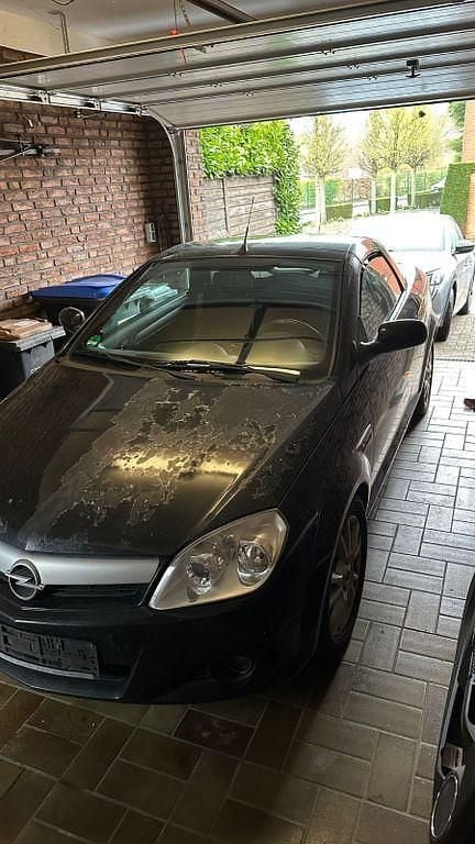 Gebraucht Opel Tigra 90 PS (66 kW) 2006 Schwarz Cabrio