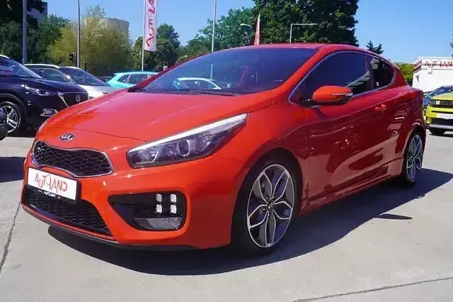 Gebraucht Kia Ceed 135 PS (99 kW) 2016 Rot Kleinwagen