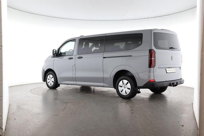 Neu VW T7 150 PS (110 kW) 2026 Grau Van