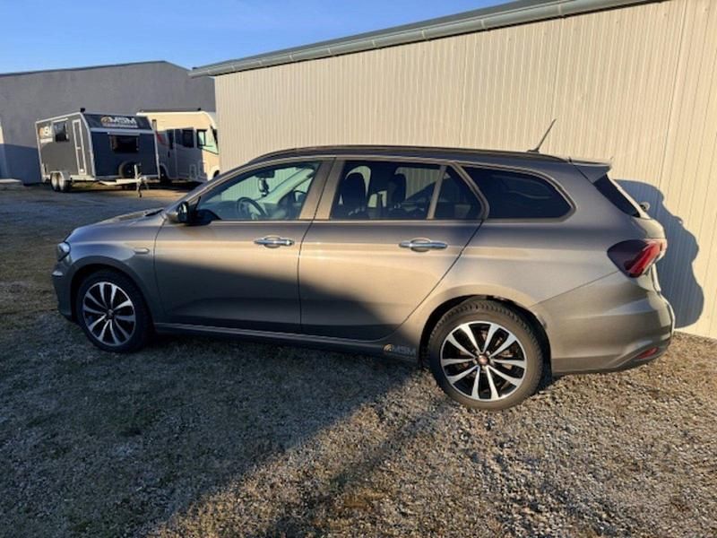 Gebraucht Fiat Tipo 120 PS (88 kW) 2019 Grau Kombi