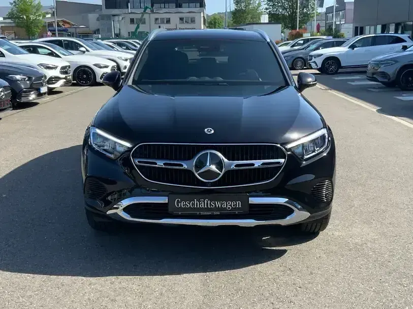 Gebraucht Mercedes GLC200 Avantgarde 163 PS (119 kW) 2026 Schwarz SUV