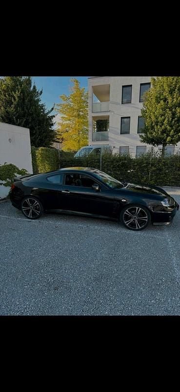 Schwarz Gebraucht 2004 Hyundai Coupé Coupé | 2.000 € (Superpreis) - Bild 1/4