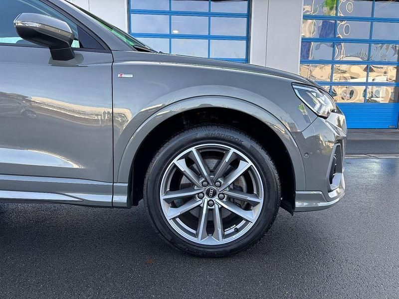 Gebraucht Audi Q3 S-Line 190 PS (139 kW) 2019 Grau SUV