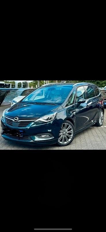Grün Gebraucht 2017 Opel Zafira OPC Van / Kleinbus | 12.299 € (Etwas zu teuer) - Bild 1/4