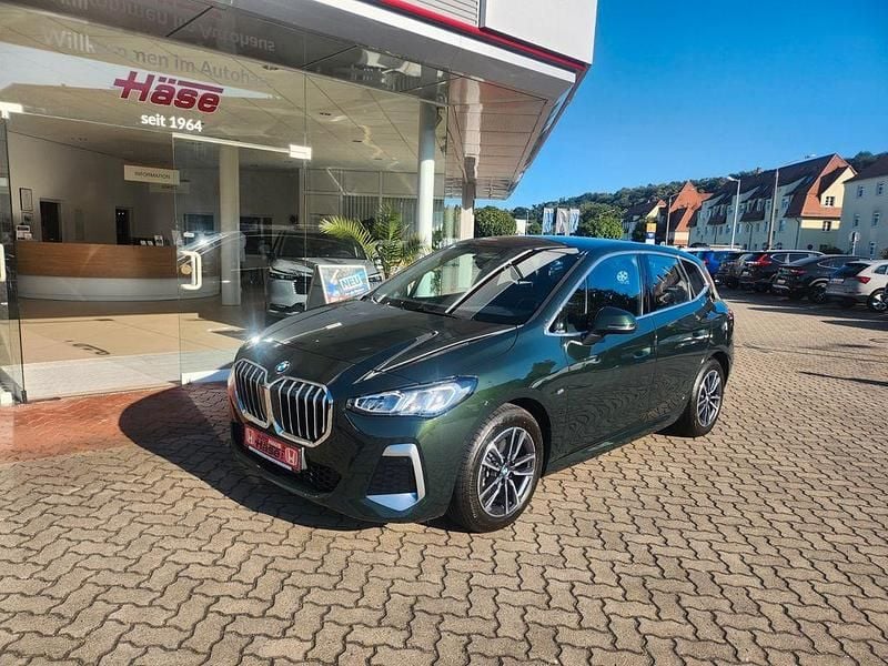 Gebraucht BMW 218 Active Tourer M Sport 136 PS (100 kW) 2023 Grün Van / Kleinbus