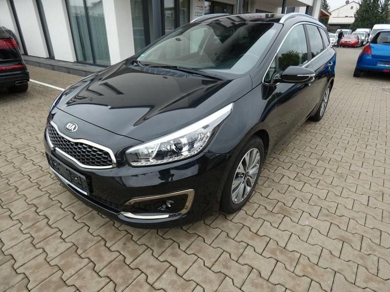 Schwarz Gebraucht 2018 Kia Ceed Sportswagon Kombi | 9.990 € (Superpreis) - Bild 1/4