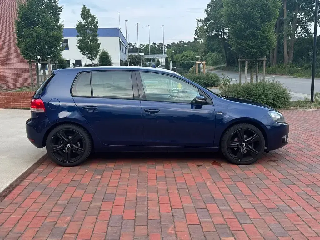 Gebraucht VW Golf VII Match 86 PS (63 kW) 2012 Blau Limousine