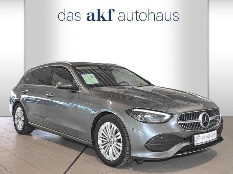 Grau Gebraucht 2023 Mercedes C220 Avantgarde Kombi | 39.950 € (Teuer) - Bild 1/4