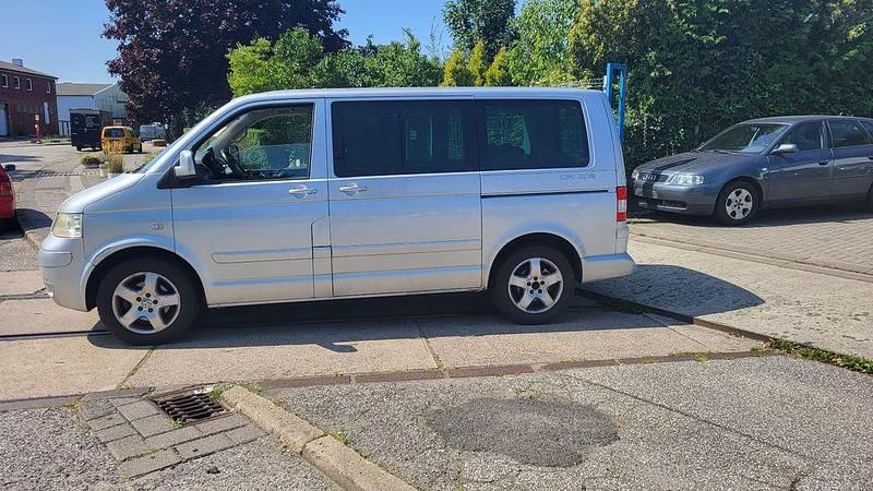 Silber Gebraucht 2006 VW T5 Comfortline Van | 4.799 € (Superpreis) - Bild 1/4