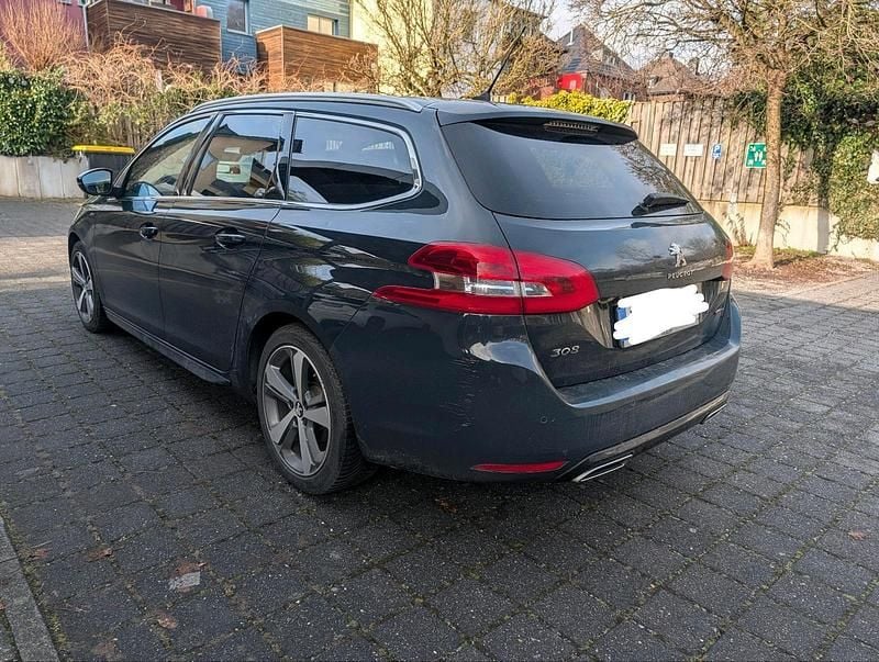 Gebraucht Peugeot 308 SW 131 PS (96 kW) 2018 Grau Kombi