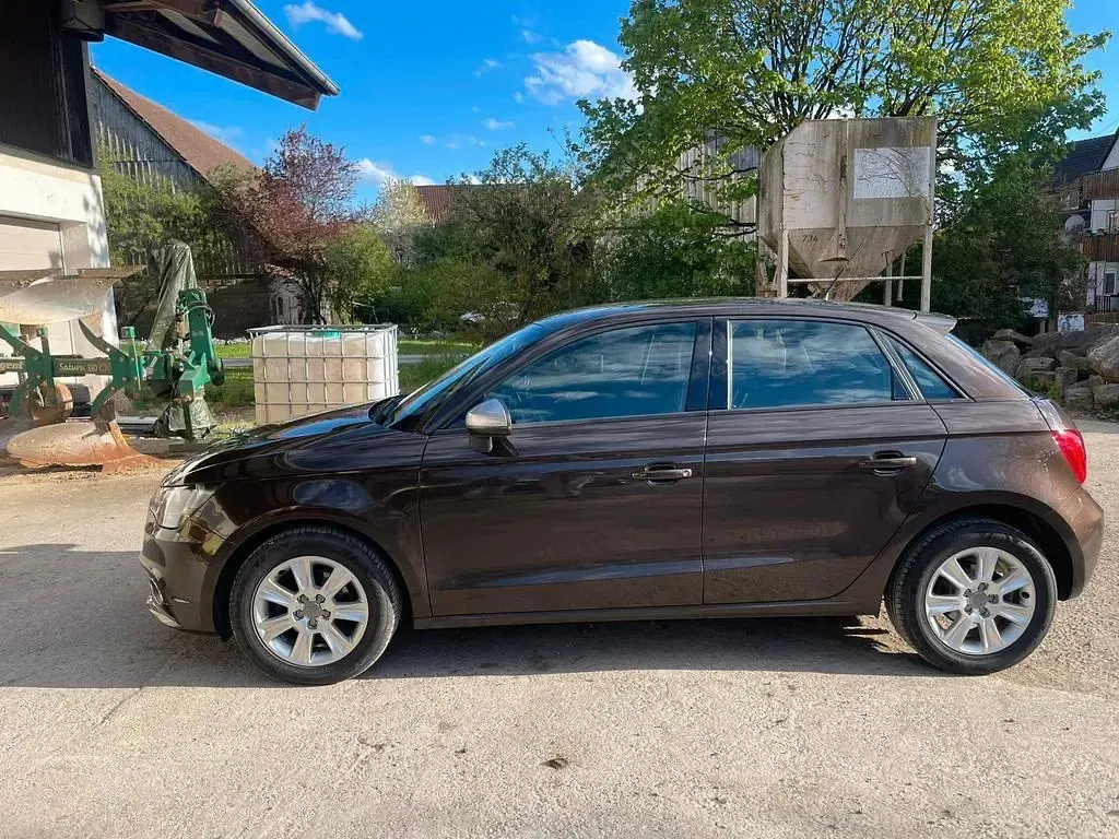 Gebraucht Audi A1 Sportback Ambition 90 PS (66 kW) 2014 Braun Kleinwagen