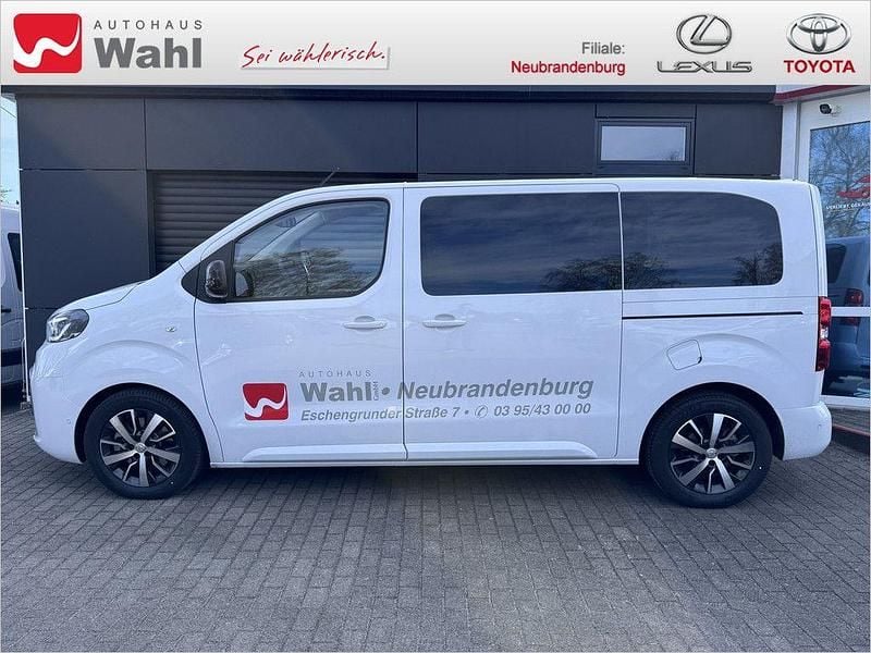 Gebraucht Toyota Proace Verso 179 PS (131 kW) 2026 Weiß Kombi