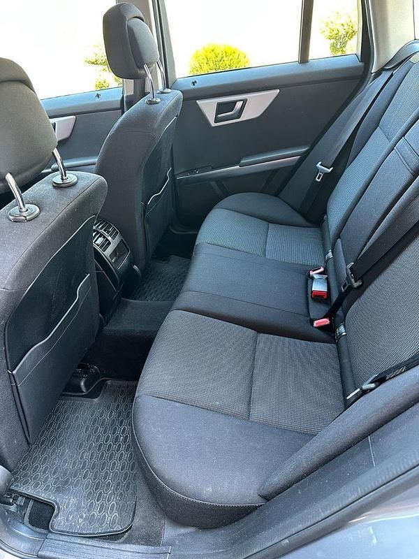 Gebraucht Mercedes GLK200 143 PS (105 kW) 2013 Grau SUV