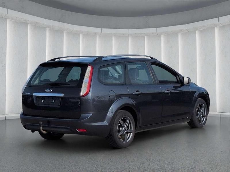 Gebraucht Ford Focus Titanium 145 PS (106 kW) 2009 Grau Kombi