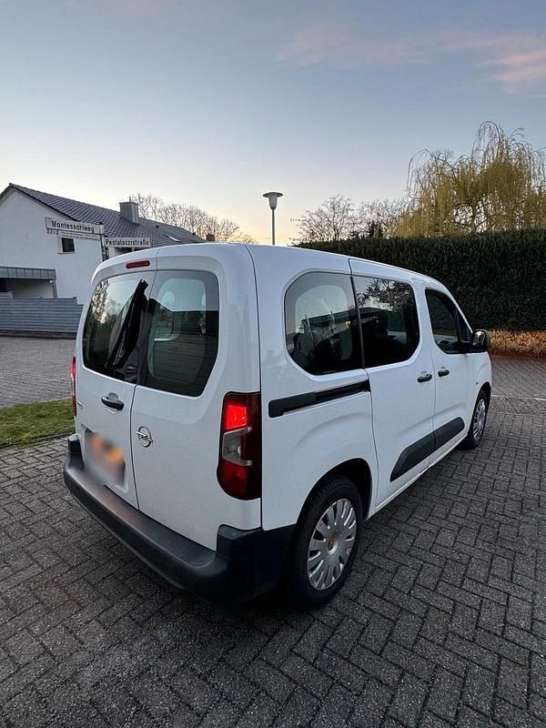 Gebraucht Opel Combo Life 110 PS (80 kW) 2019 Weiß Kombi