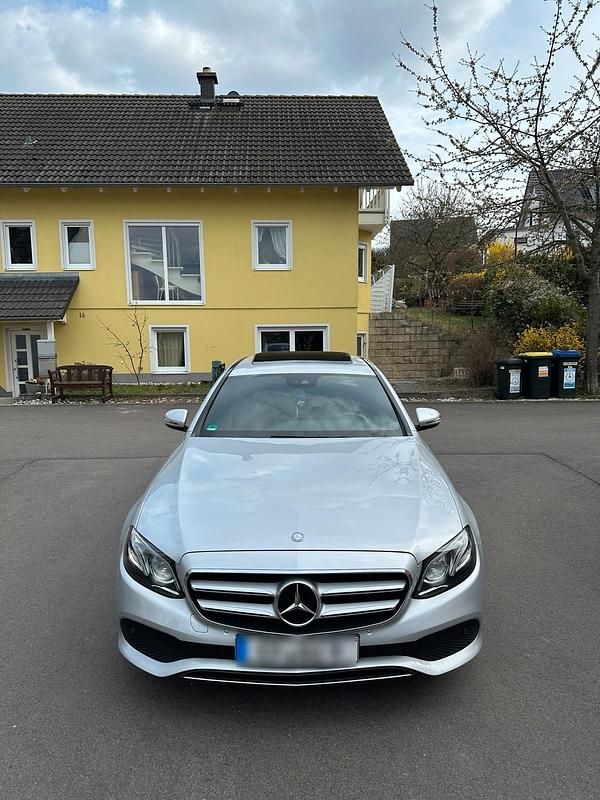 Second-hand Mercedes E400 333 CP (244 kW) 2016 Berlinǎ