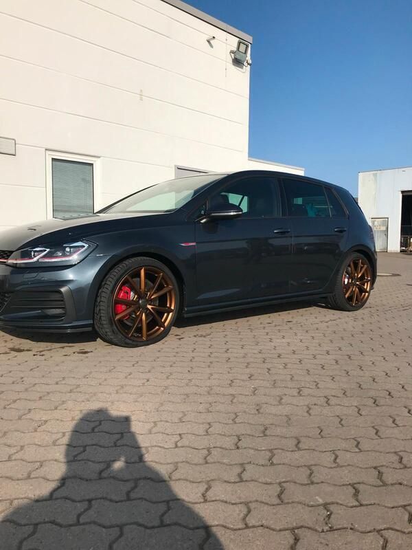 Blau Gebraucht 2020 VW Golf VII GTI Limousine | 24.500 € (Fairer Preis) - Bild 1/4