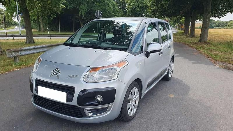 Silber Gebraucht 2012 Citroën C3 Picasso Van / Kleinbus | 4.800 € (Fairer Preis) - Bild 1/4