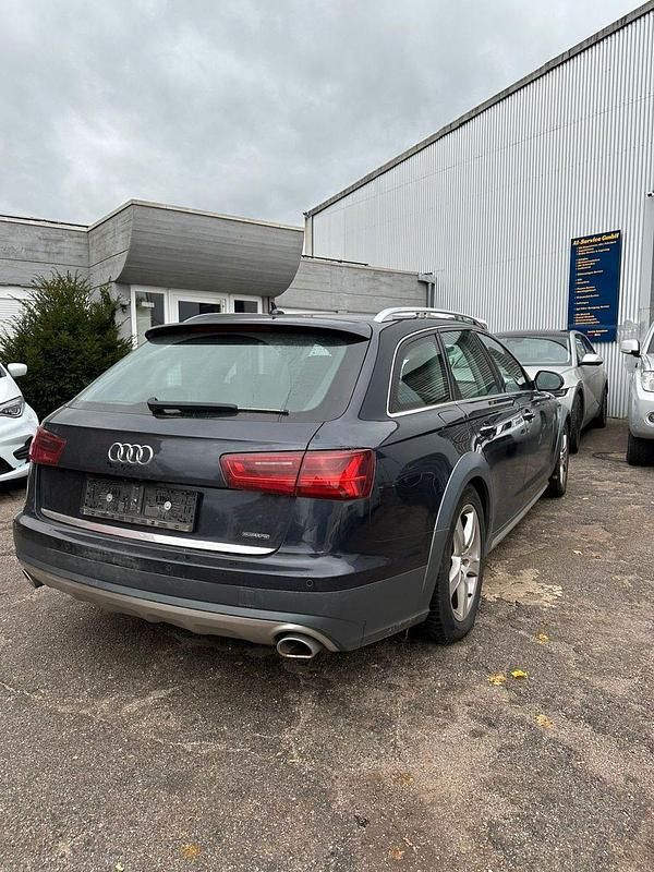 Gebraucht Audi A6 Allroad 218 PS (160 kW) 2015 Blau Kombi