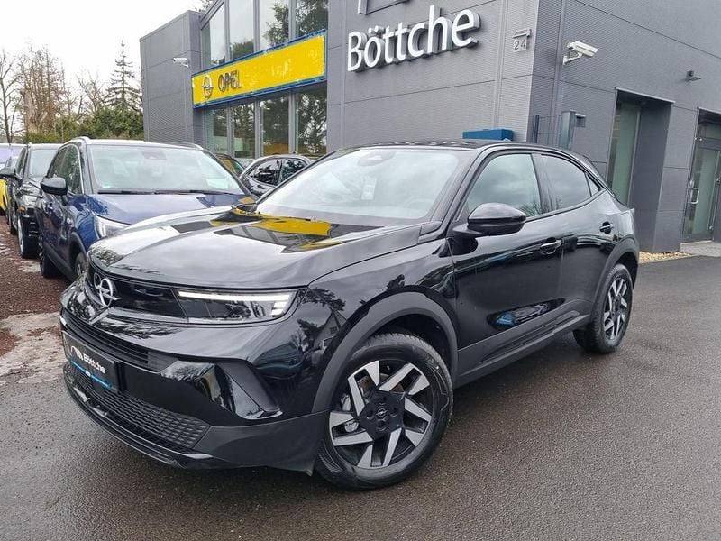 Neu Opel Mokka Elegance 136 PS (100 kW) 2026 Lackierung schwarz perla nera/typ aussenverkleidung metalliclackierung SUV
