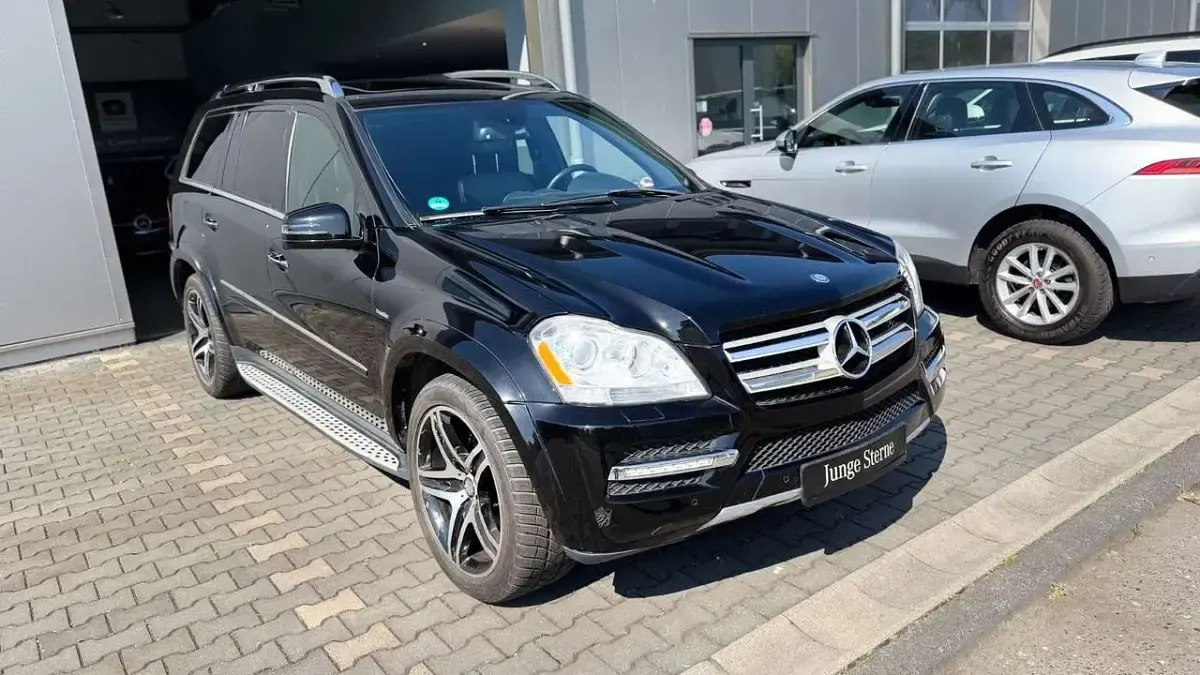 Używany Mercedes GL350 Edition 211 KM (155 kW) 2012 Czarny SUV