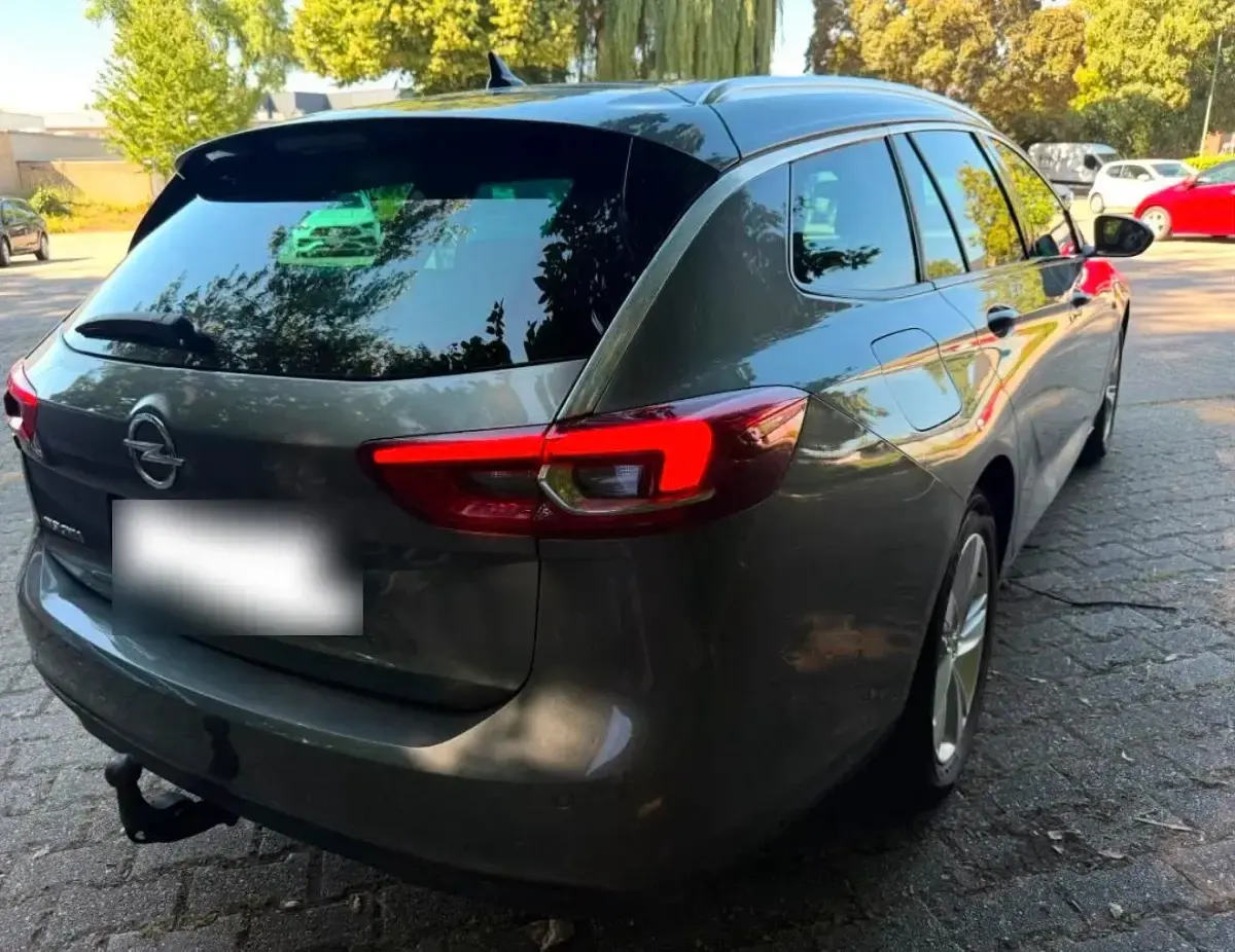 Gebraucht Opel Insignia 136 PS (100 kW) 2019 Grau Kombi