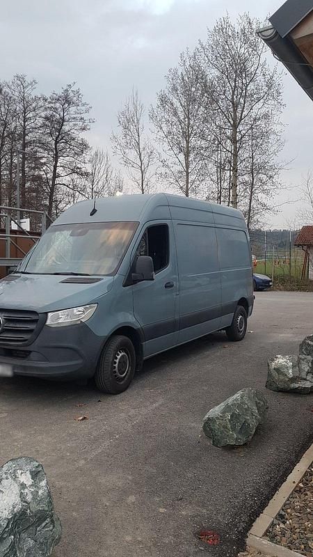 Gebraucht Mercedes Sprinter 143 PS (105 kW) 2018 Grau Van