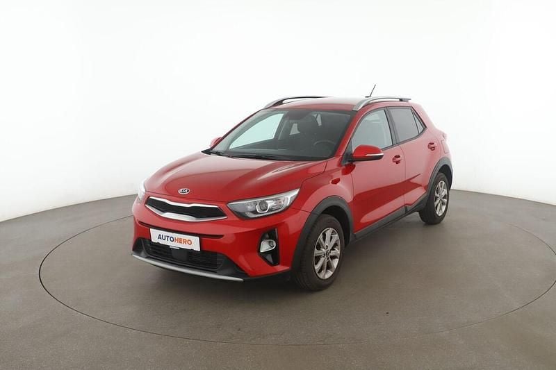 Rot Gebraucht 2020 Kia Stonic Vision SUV | 15.250 € (Fairer Preis) - Bild 1/3