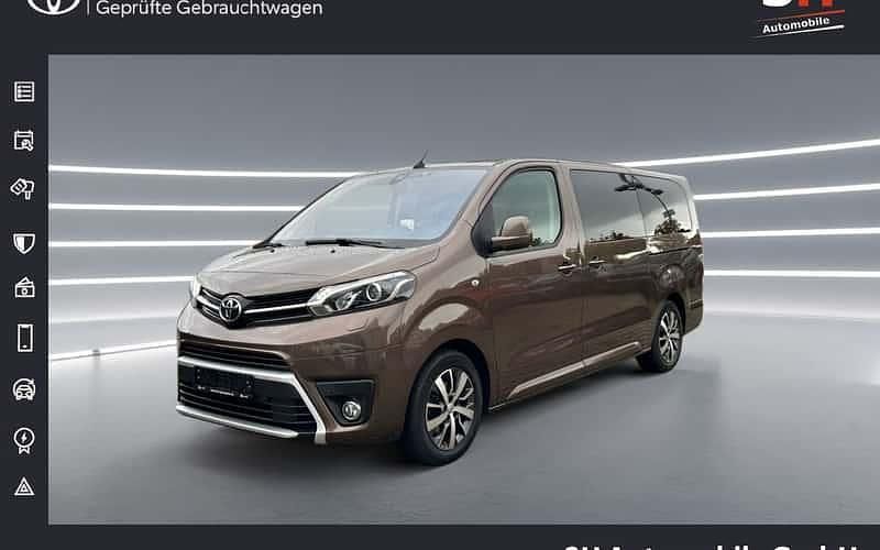 Braun Gebraucht 2021 Toyota Proace Verso Executive Kombi | 34.790 € (Teuer) - Bild 1/4