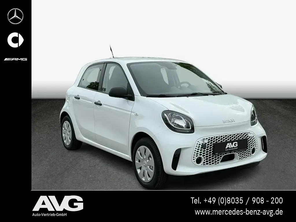 Używany Smart ForFour Electric Drive 60 kW (82 KM) 2021 Biały Sedan/Limuzyna