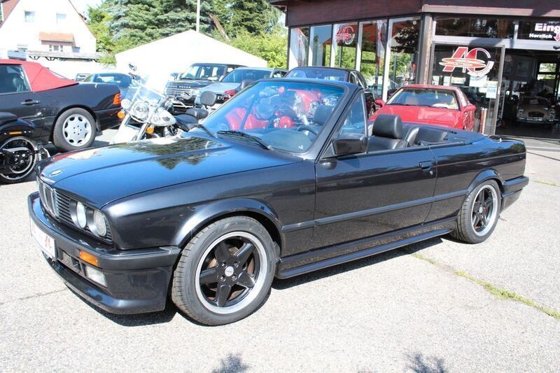 Schwarz Gebraucht 1990 BMW 325 Cabriolet Performance Cabrio | 26.500 € - Bild 1/4