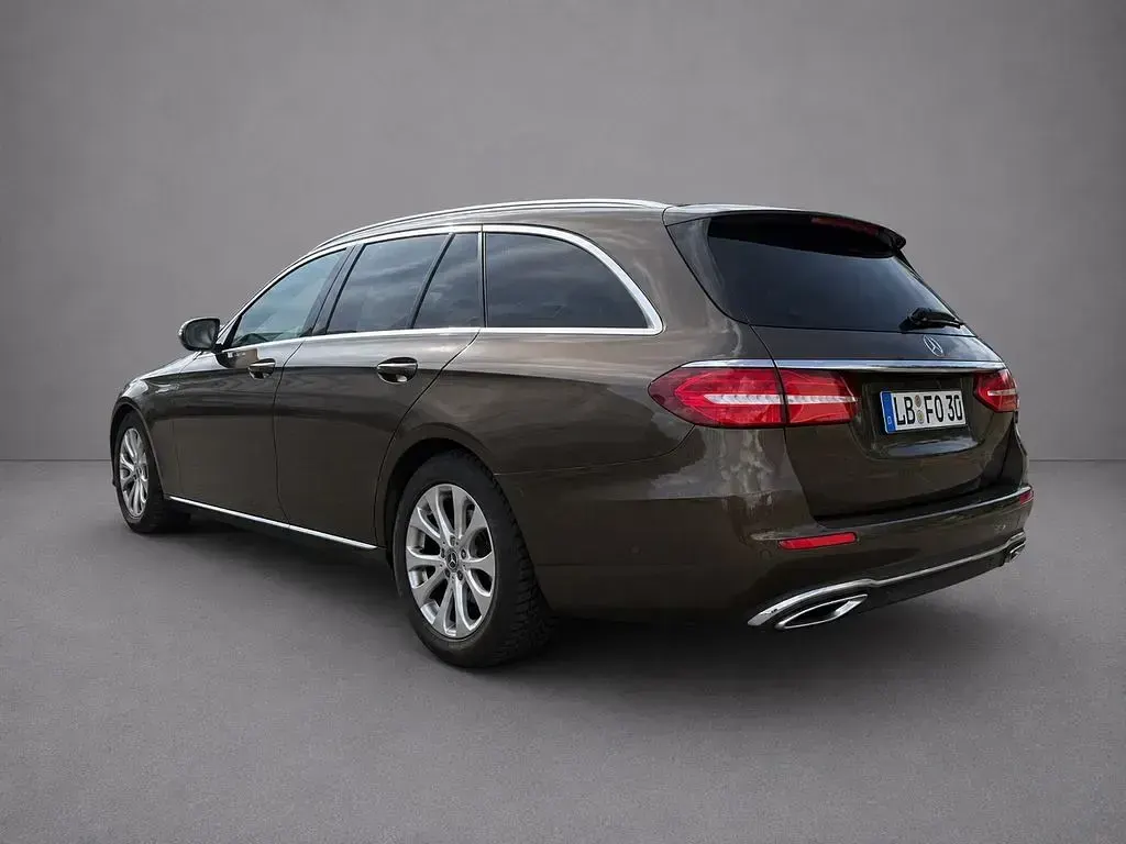 Gebraucht Mercedes E220 194 PS (142 kW) 2017 Braun Kombi