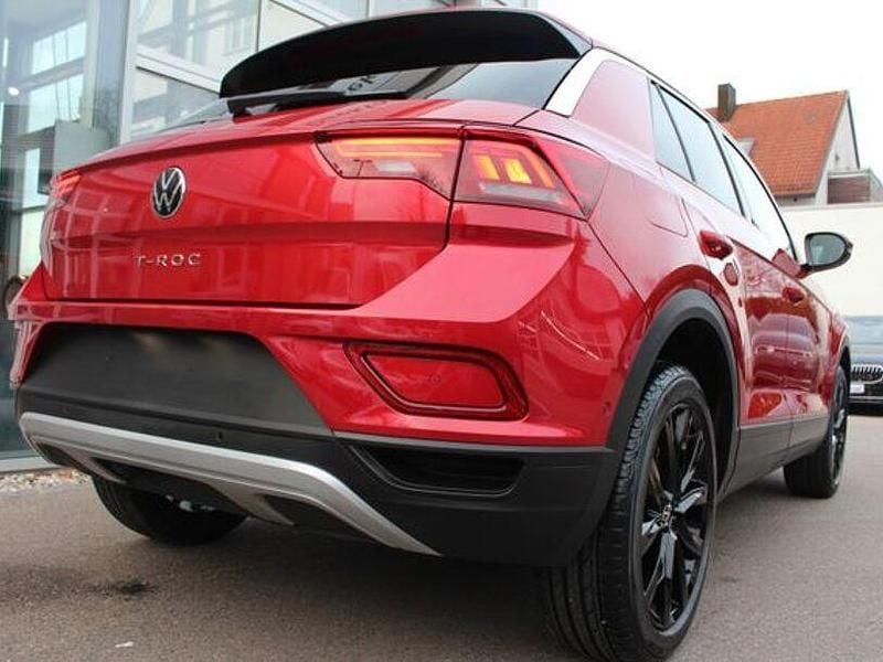 Gebraucht VW T-Roc Move 110 PS (80 kW) 2023 Rot SUV