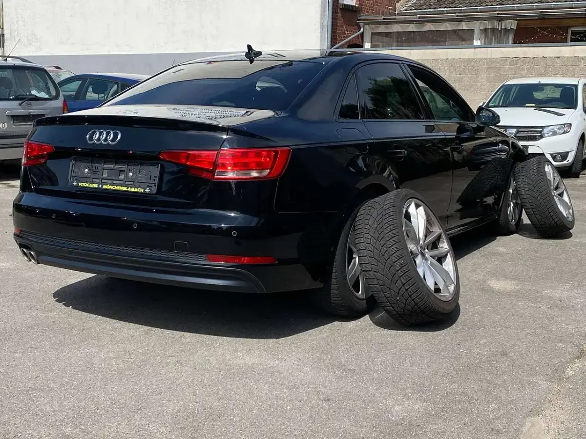 Gebraucht Audi A4 S-Line 190 PS (139 kW) 2018 Brillantschwarz Limousine