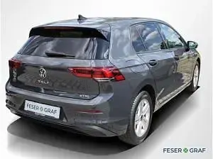 Gebraucht VW Golf VIII Life 110 PS (80 kW) 2023 Grau Limousine