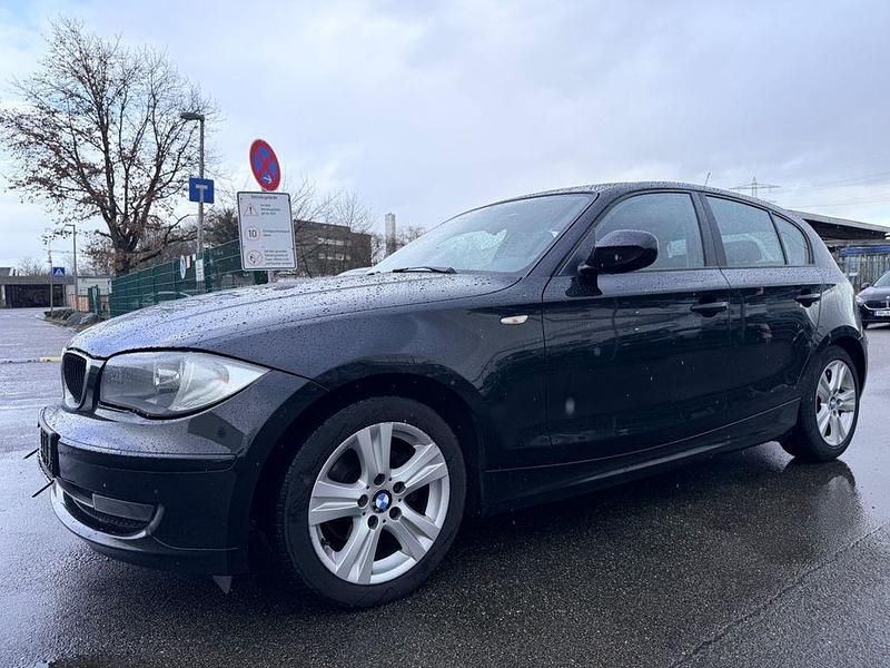 Gebraucht BMW 116 Advantage 116 PS (85 kW) 2010 Schwarz Kleinwagen