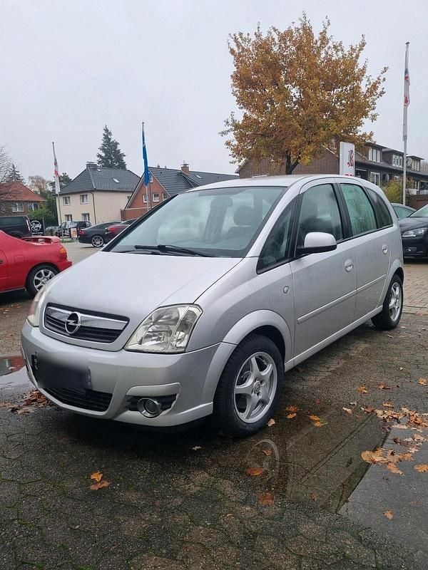 Silber Gebraucht 2006 Opel Meriva Van / Kleinbus | 4.000 € - Bild 1/4