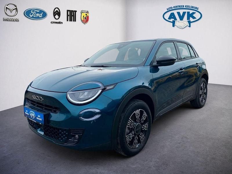 Neu Fiat 600 Icon 145 PS (106 kW) 2026 Grün SUV