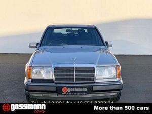 Gebraucht Mercedes E260 160 PS (117 kW) 1990 Silber Limousine